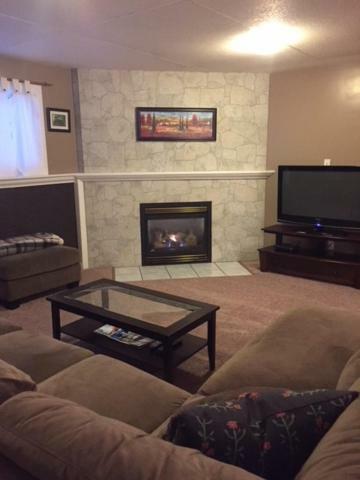 Newly Renovated Basement Suite! Lethbridge Luaran gambar