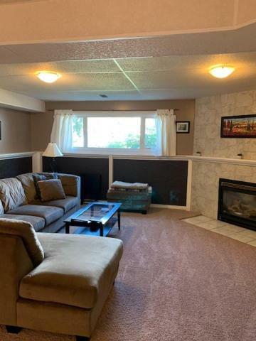 Newly Renovated Basement Suite! Lethbridge Luaran gambar